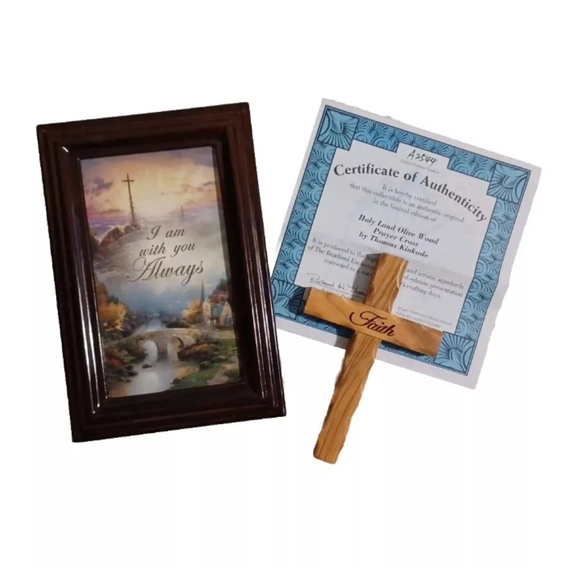 The Bradford Exchange Thomas Kinkade Holy Land Olive Wood Prayer Cross Keepsake - Picture 1 of 8